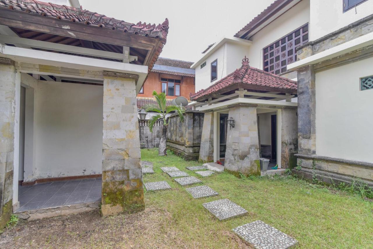 Reddoorz Plus Near Seminyak Square Ντενπασάρ Εξωτερικό φωτογραφία