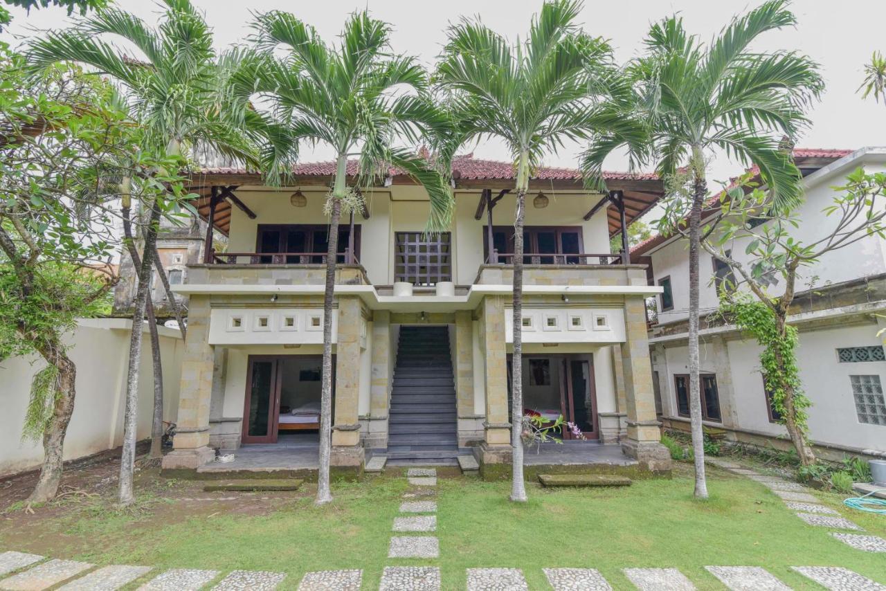 Reddoorz Plus Near Seminyak Square Ντενπασάρ Εξωτερικό φωτογραφία