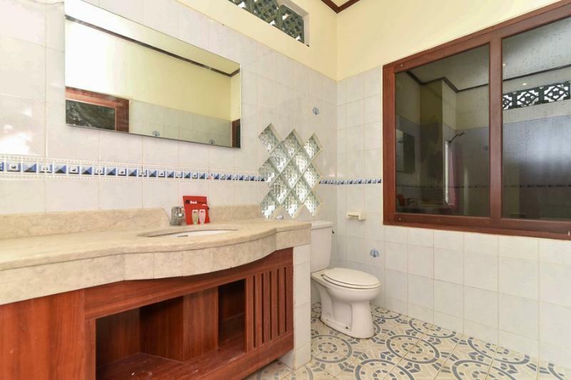 Reddoorz Plus Near Seminyak Square Ντενπασάρ Εξωτερικό φωτογραφία